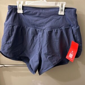 The gym people running shorts